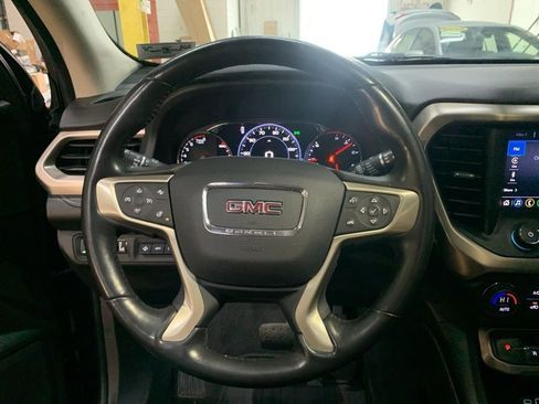 Used 2022 GMC Acadia Denali image 25