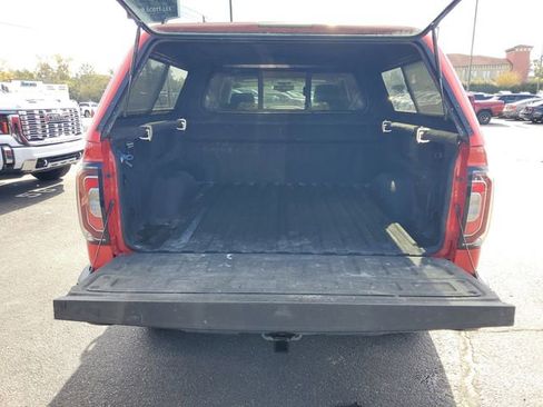 Used 2018 GMC Sierra 1500 SLT w/ Max Trailering Package image 27