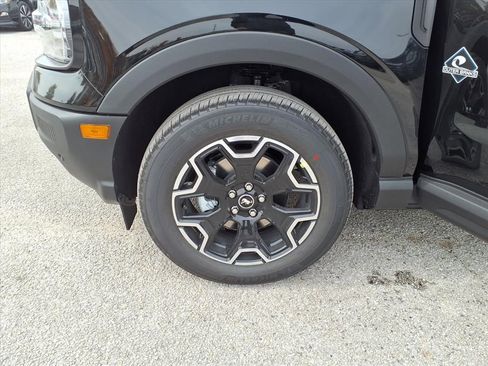 New 2025 Ford Bronco Sport Outer Banks w/ Outer Banks Tech Package+ AWD/4WD image 29