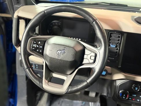 Used 2022 Ford Bronco Wildtrak AWD/4WD image 12