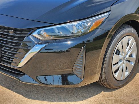 New 2025 Nissan Sentra S image 8