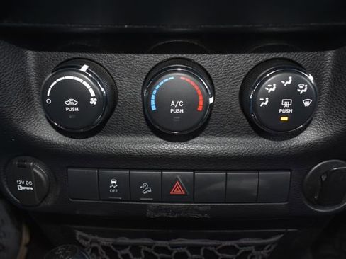 Used 2015 Jeep Wrangler Unlimited Sport image 22