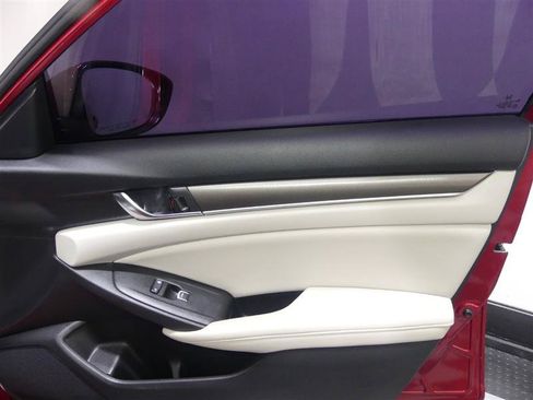 Used 2021 Honda Accord LX image 17
