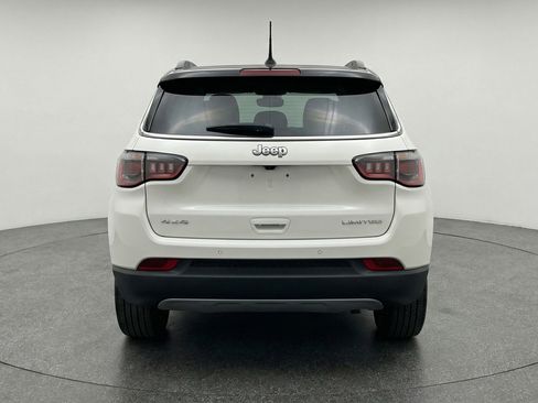 Used 2025 Jeep Compass Limited image 7