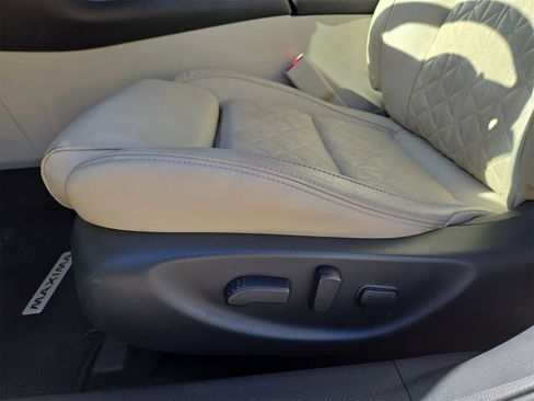 Used 2022 Nissan Maxima Platinum w/ Sport Mat Group image 17