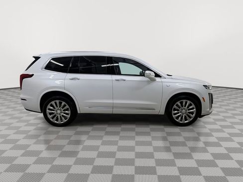 Certified 2023 Cadillac XT6 Premium Luxury image 12