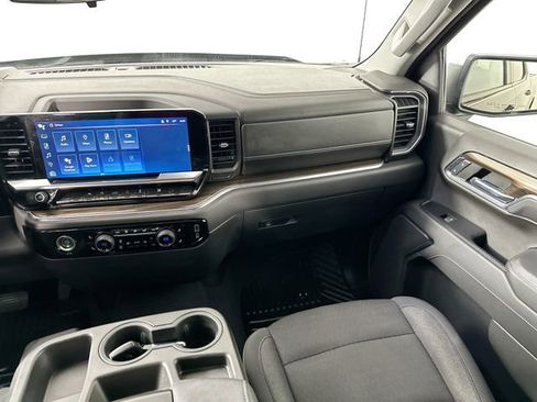Used 2023 Chevrolet Silverado 1500 LT AWD/4WD image 24