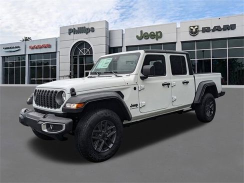 New 2025 Jeep Gladiator Sport image 8