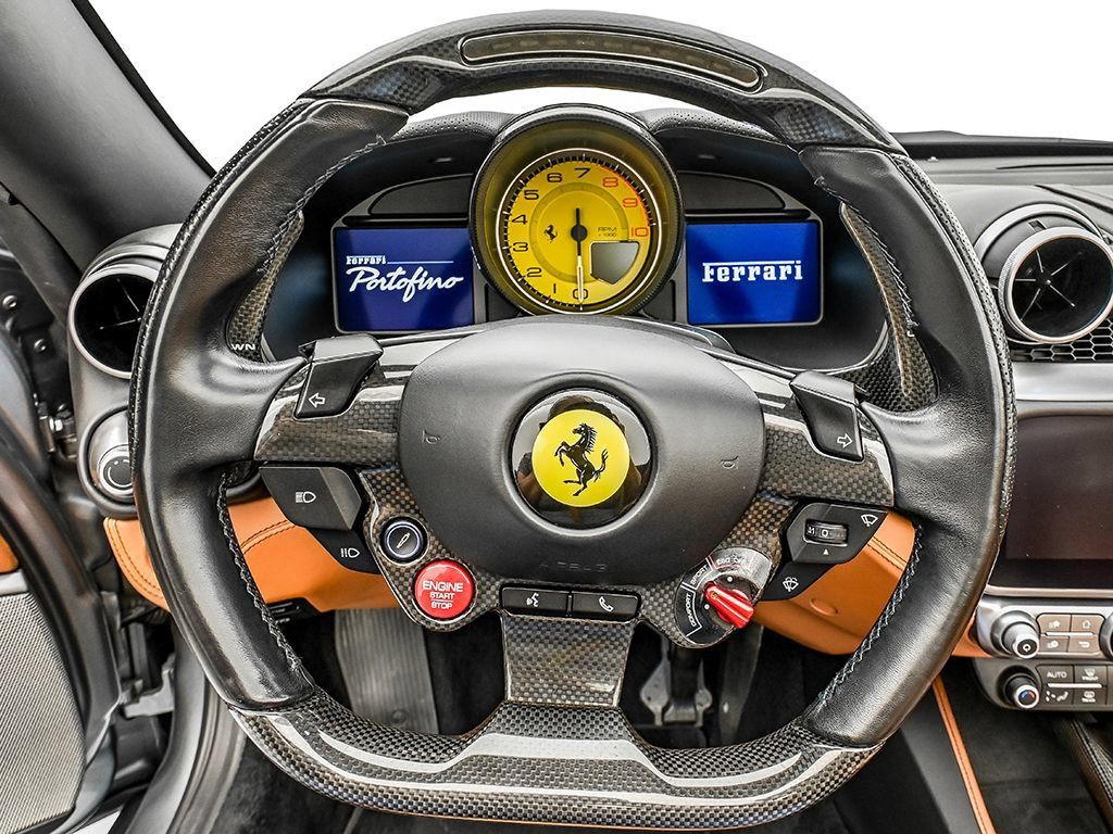 Certified 2019 Ferrari Portofino RWD image 11