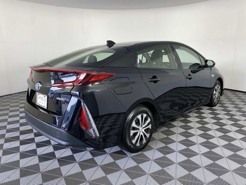 Used 2020 Toyota Prius Prime LE FWD image 8