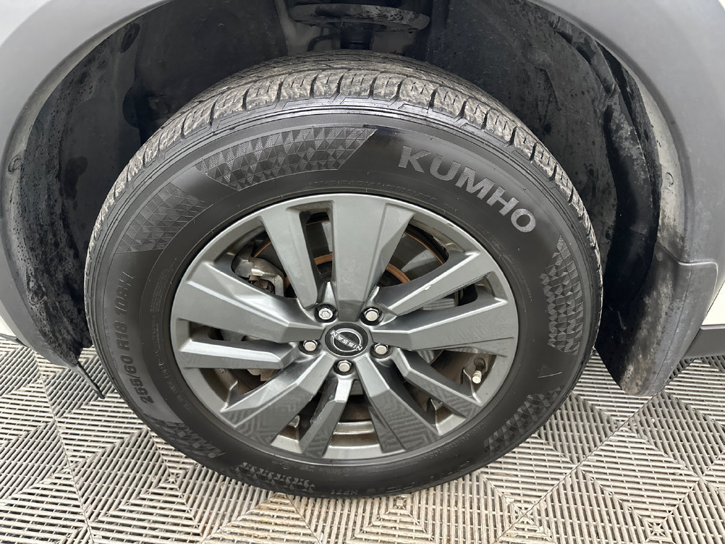 Used 2024 Nissan Pathfinder SV AWD/4WD image 12