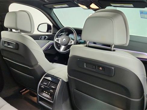 Used 2023 BMW X6 xDrive40i w/ M Sport Package image 28