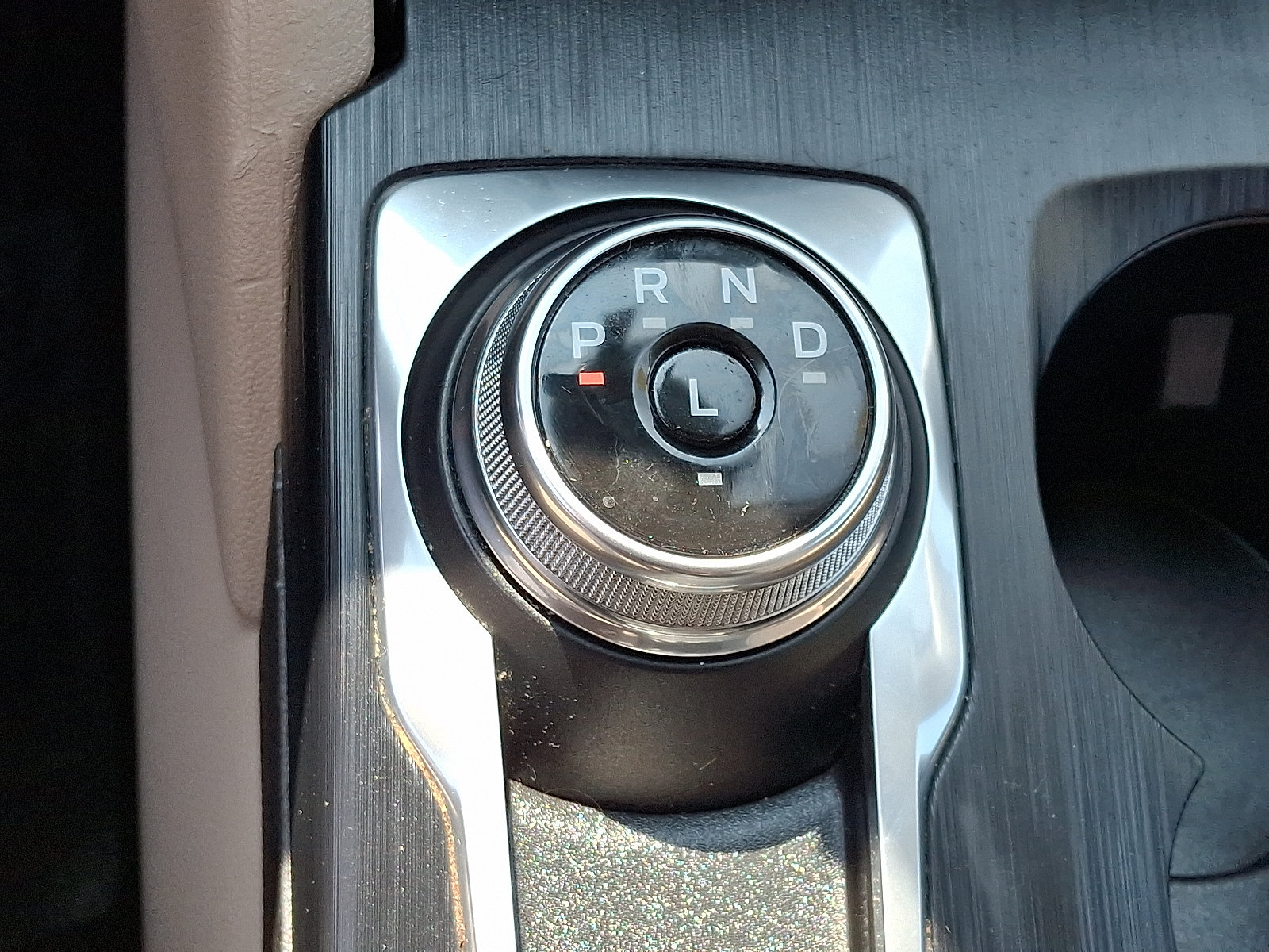 Used 2022 Ford Escape SE FWD image 16