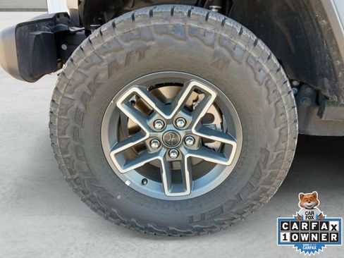 Used 2026 Jeep Gladiator Mojave AWD/4WD image 23