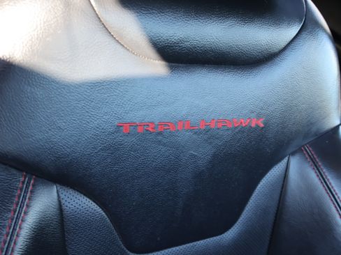 Used 2018 Jeep Compass Trailhawk w/ Leather Interior Group image 14