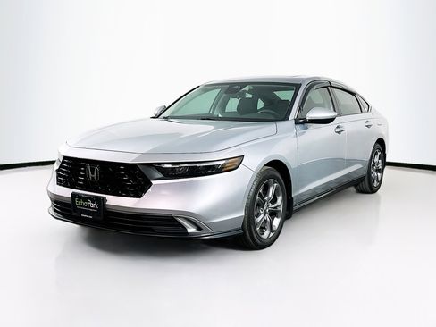 Used 2024 Honda Accord EX image 3