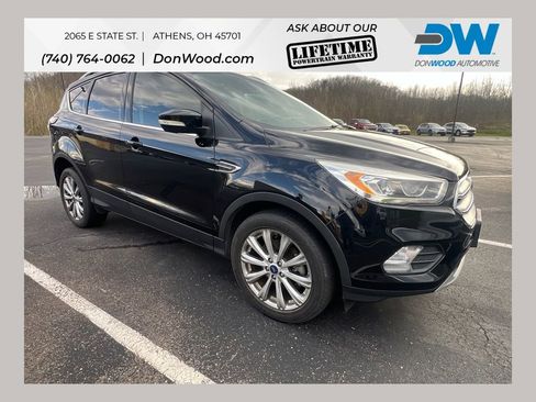 Used 2017 Ford Escape Titanium image 1