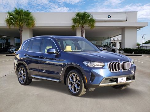 Certified 2022 BMW X3 xDrive30i w/ Convenience Package image 3