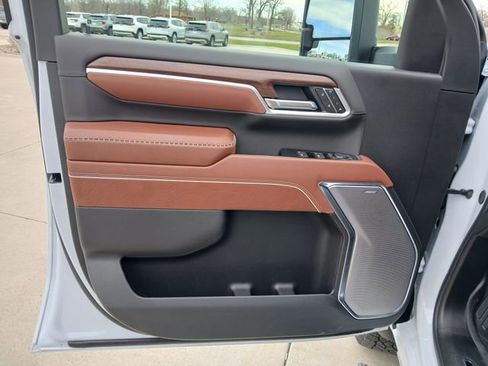 New 2026 GMC Sierra 2500 Denali Ultimate image 11