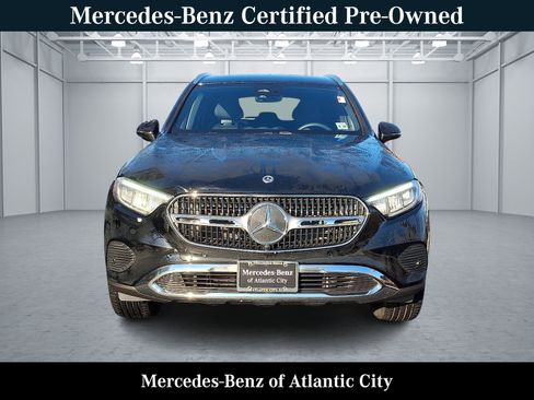 Certified 2025 Mercedes-Benz GLC 300 4MATIC image 2