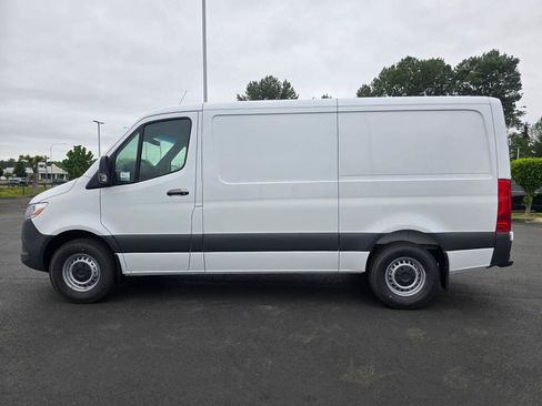 New 2026 Mercedes-Benz Sprinter 2500 image 3