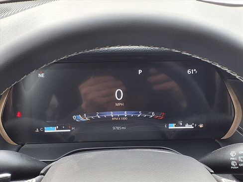 Used 2025 Jeep Grand Cherokee Laredo X image 23