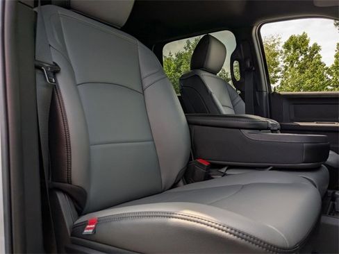 New 2024 RAM 5500 Tradesman w/ Chrome Appearance Group image 36