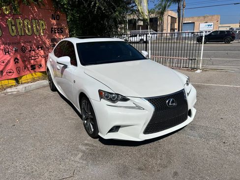 Used 2016 Lexus IS 200t w/ F Sport Package RWD image 4