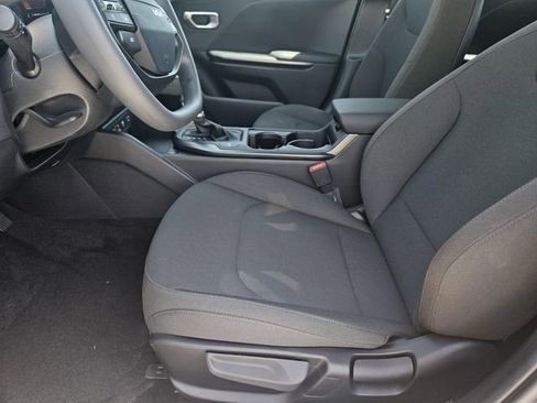 New 2026 Kia K4 LXS image 23