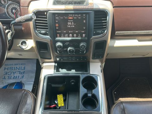 Used 2015 RAM 2500 Longhorn w/ Convenience Group RWD image 13