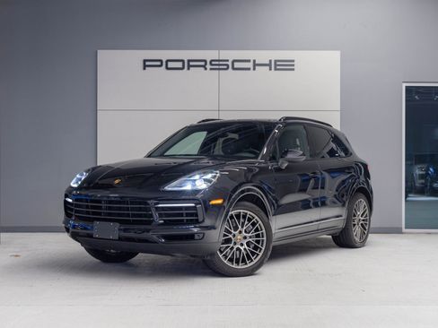 Used 2022 Porsche Cayenne Platinum Edition image 1
