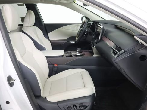 New 2026 Lexus RX 450h AWD image 13