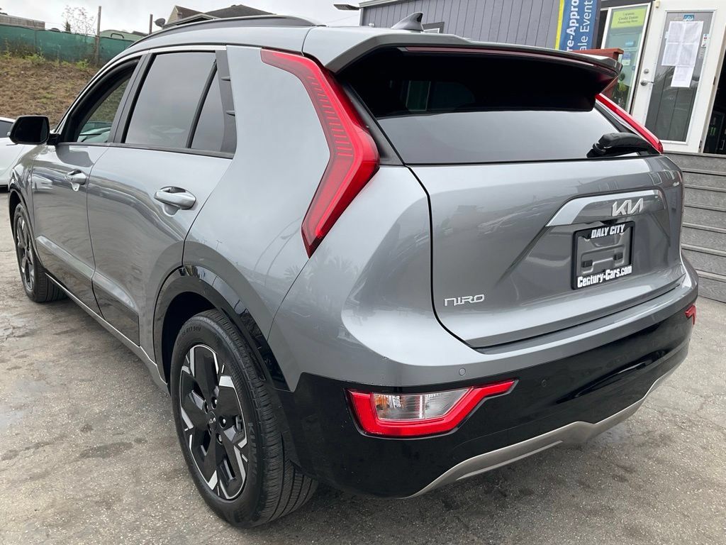 Used 2024 Kia Niro Wind FWD image 82