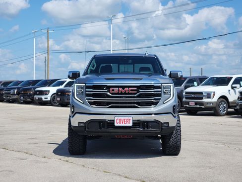 Used 2026 GMC Sierra 1500 SLT AWD/4WD image 2