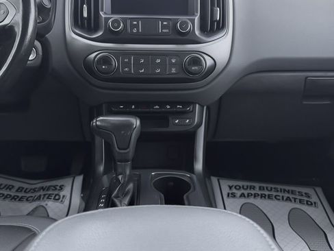 Used 2021 Chevrolet Colorado Z71 AWD/4WD image 19