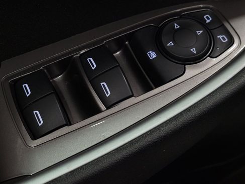 Used 2024 Chevrolet Malibu LS image 27