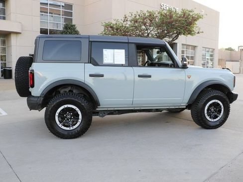 Used 2023 Ford Bronco Badlands AWD/4WD image 7