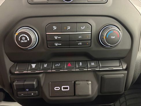 Used 2024 Chevrolet Silverado 3500 W/T AWD/4WD image 29