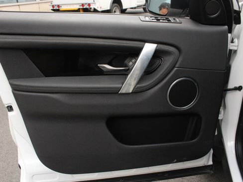 Used 2020 Land Rover Discovery Sport S AWD/4WD image 15