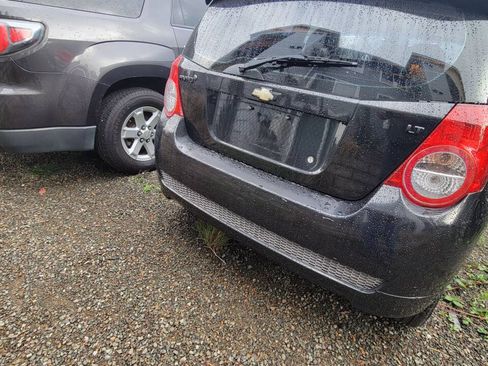 Used 2010 Chevrolet Aveo5 LT FWD image 3