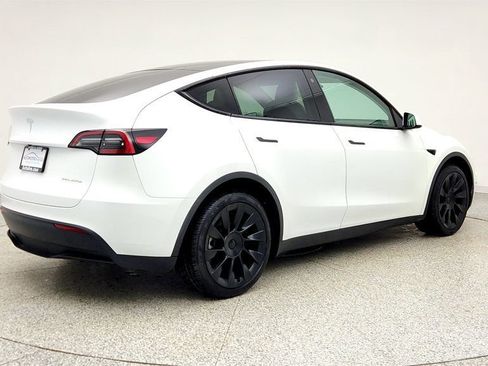 Used 2023 Tesla Model Y Long Range image 5