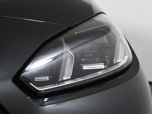 New 2026 BMW 228i xDrive w/ Technology Package image 11