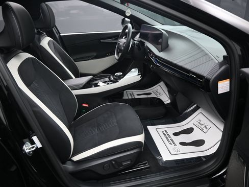 Used 2024 Kia EV6 GT-Line image 39