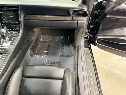 Certified 2019 Porsche 911 Turbo S AWD/4WD image 17