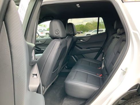 Used 2025 Chevrolet Equinox LT w/ Convenience Package II FWD image 18