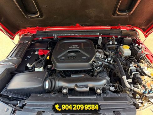Used 2018 Jeep Wrangler Unlimited Rubicon AWD/4WD image 38