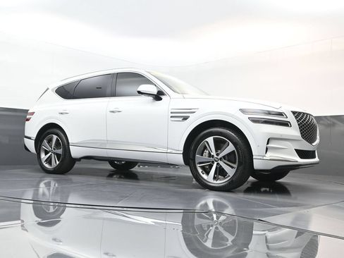 Used 2022 Genesis GV80 2.5T w/ Advanced Package 02 AWD/4WD image 24