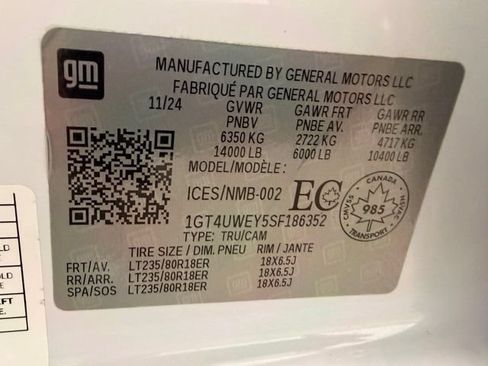 Used 2025 GMC Sierra 3500 Denali w/ Denali Reserve Package AWD/4WD image 57