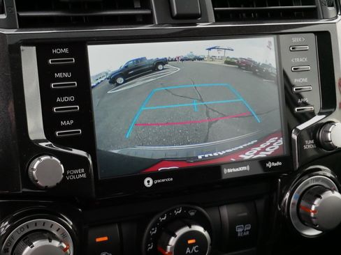 Certified 2023 Toyota 4Runner TRD Off-Road Premium w/ Moonroof Package AWD/4WD image 31