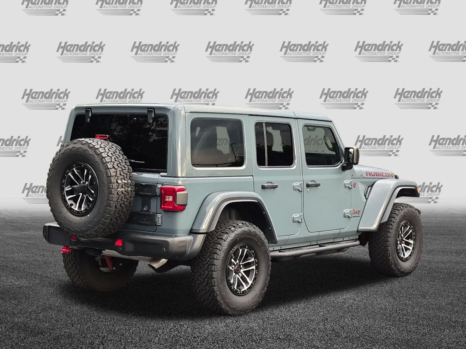 Used 2024 Jeep Wrangler Unlimited Rubicon AWD/4WD image 10